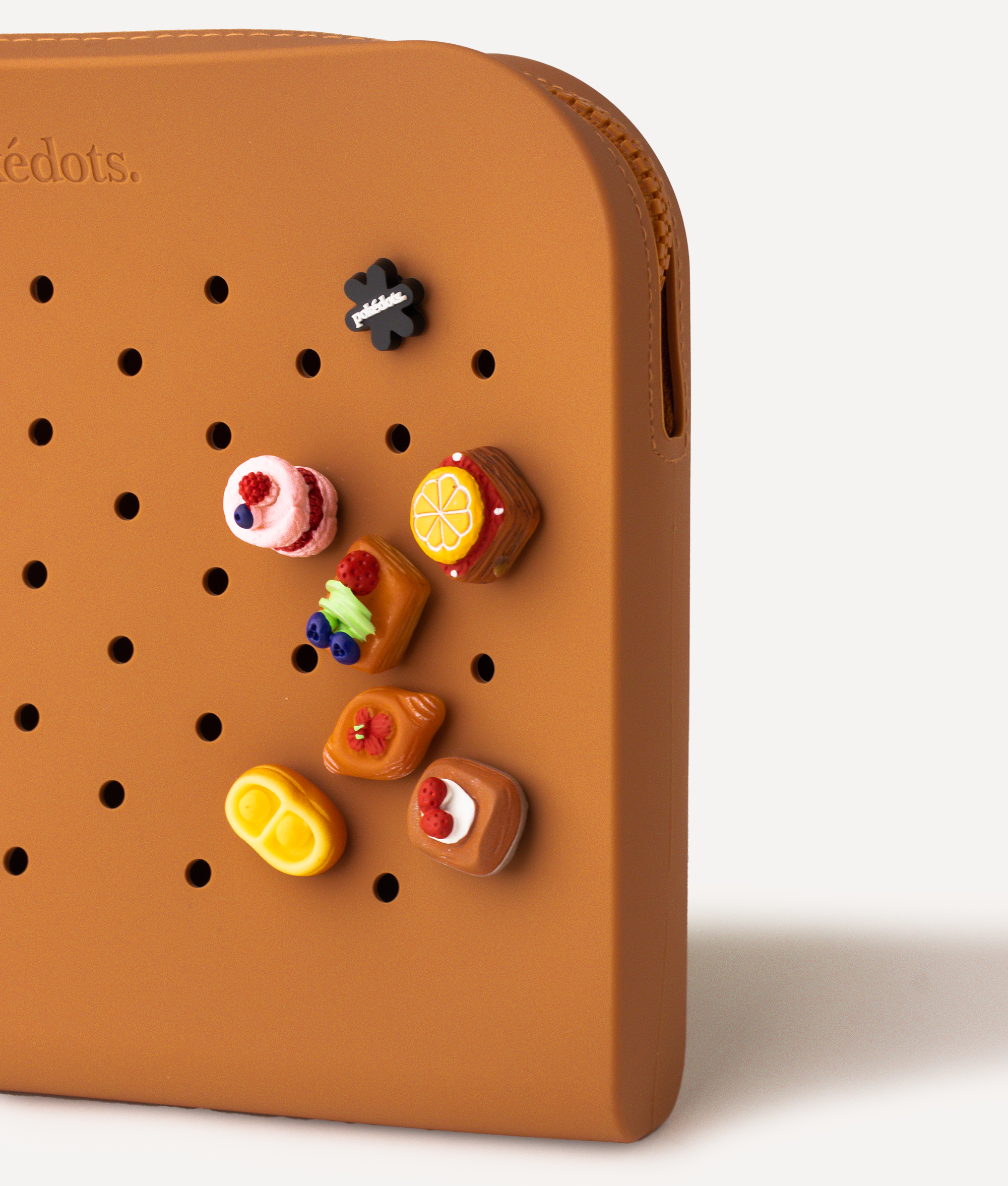 BREAD & DESSERT PIN