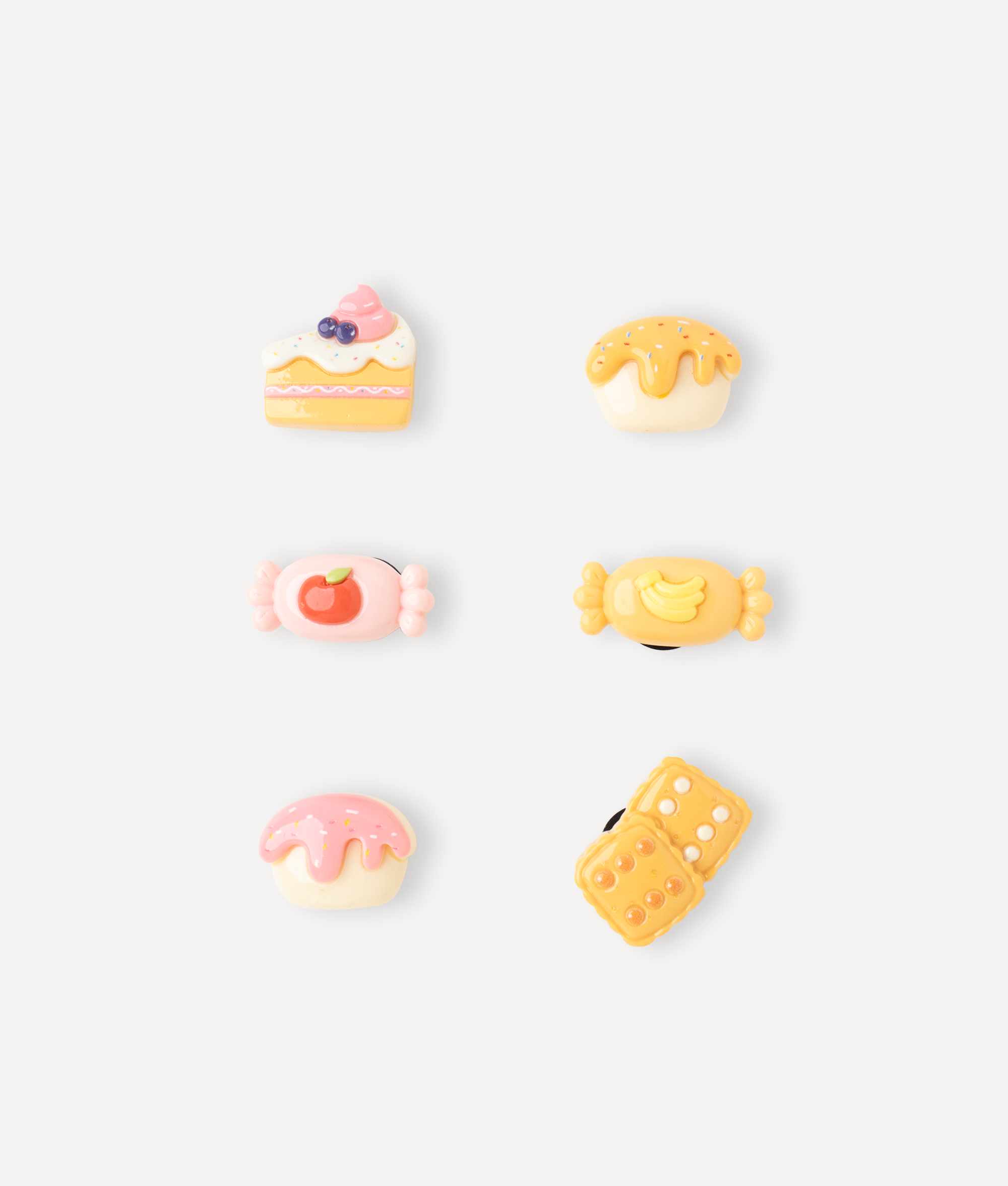 CREAM LOAF CAKE PIN