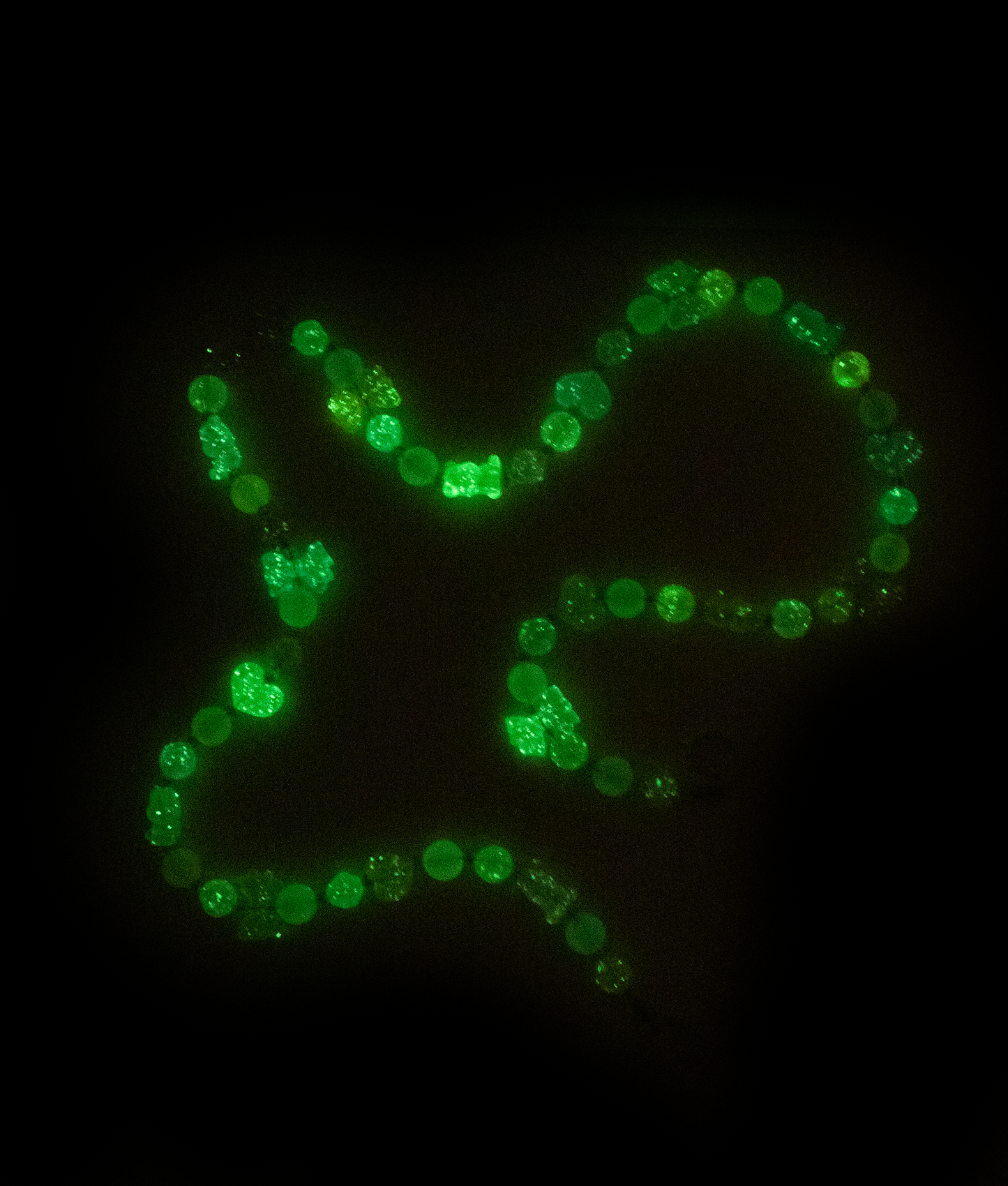 POKÉDOTS CHAIN CARTOON GLOW IN DARK