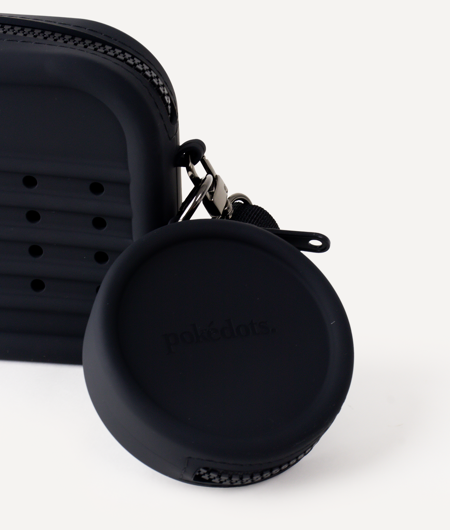 POKÉDOTS BUNDLE SILICON CROSSBODY BAG BLACK