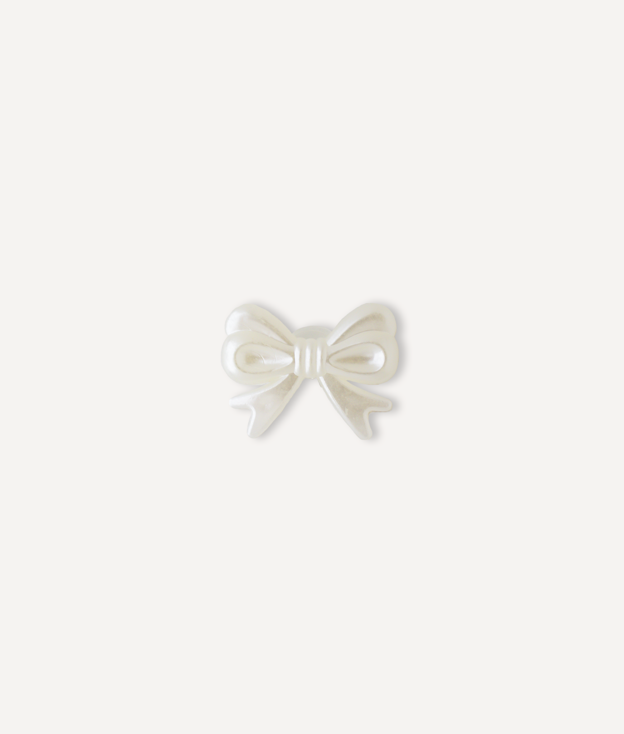 PEARL WHITE RIBBON PIN